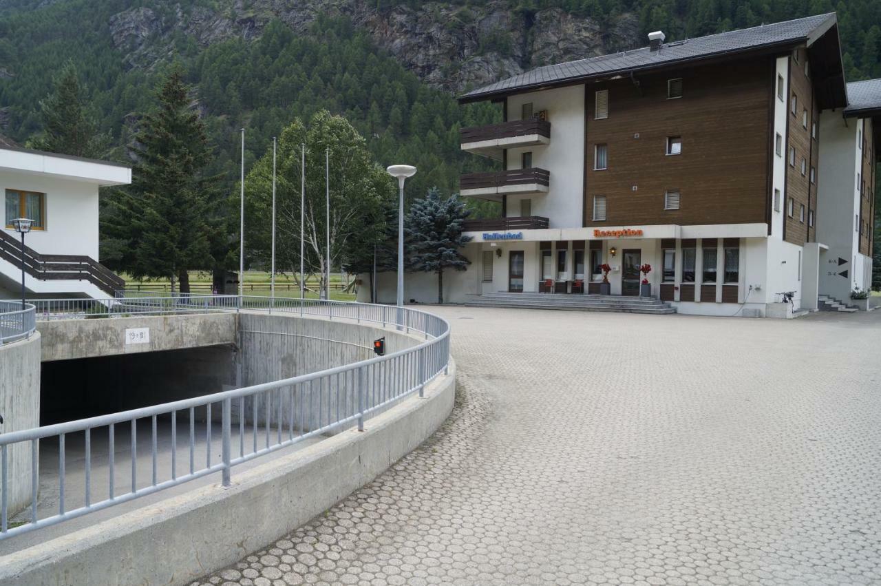 Monte Rosa D 412 Apart otel Täsch Dış mekan fotoğraf