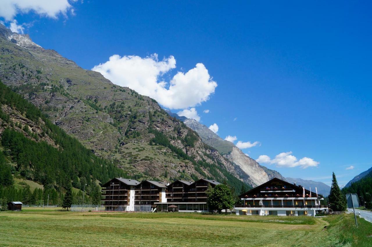 Monte Rosa D 412 Apart otel Täsch Dış mekan fotoğraf
